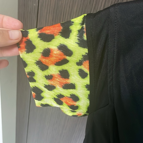 Just Cavalli Exotic Sleeve print black dress 💚🧡 - Picture 5 of 12